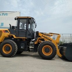 may-xuc-lat-liugong-835h-gau-2.3