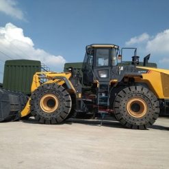 may-xuc-lat-liugong-clg877h-gau-4.2-m3